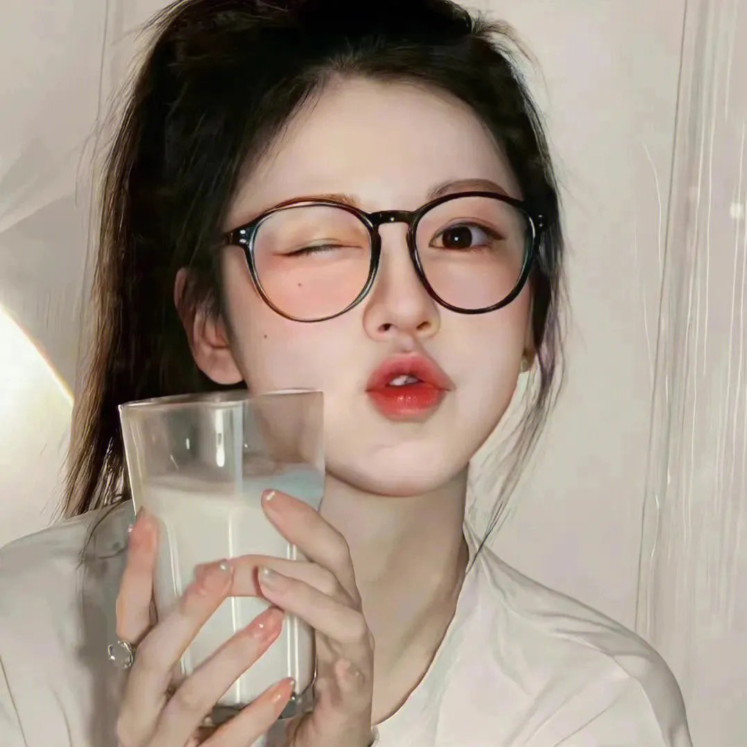麻辣老师1这个女生有点冷